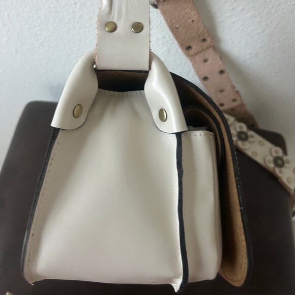 Patricia Nash Armerina Guitar Strap Leather Crossbody LATTE nwt READ !!!!! - Picture 9 of 16